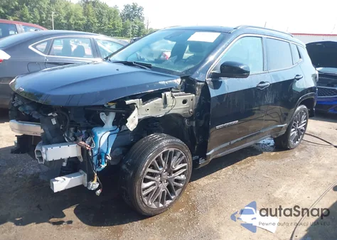 2022 Jeep Compass High Altitude 4X4 from USA, damaged, VIN 3C4NJDCB5NT140997